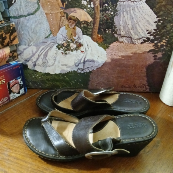 Born Emmy Black Leather Platform Wedge 👡Open Toe Sandals Womens Sz US 9. - Picture 5 of 12